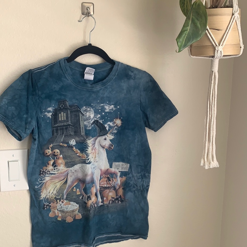Graphic T-shirt